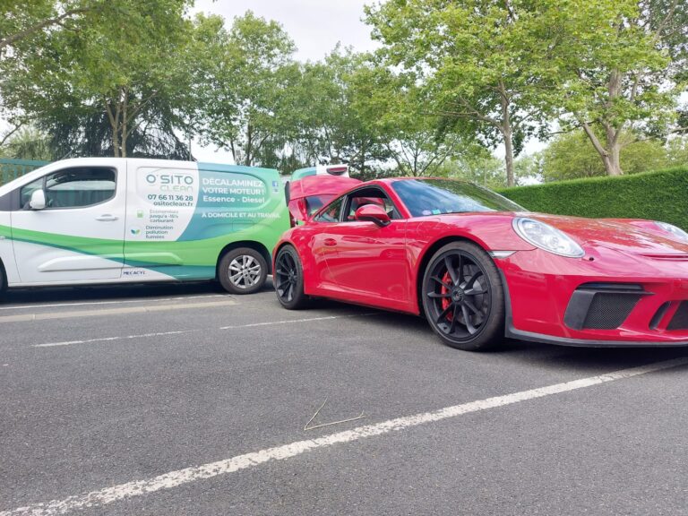 Décalaminage moteur à l'hydrogène sur cette jolie porche GT3 rs